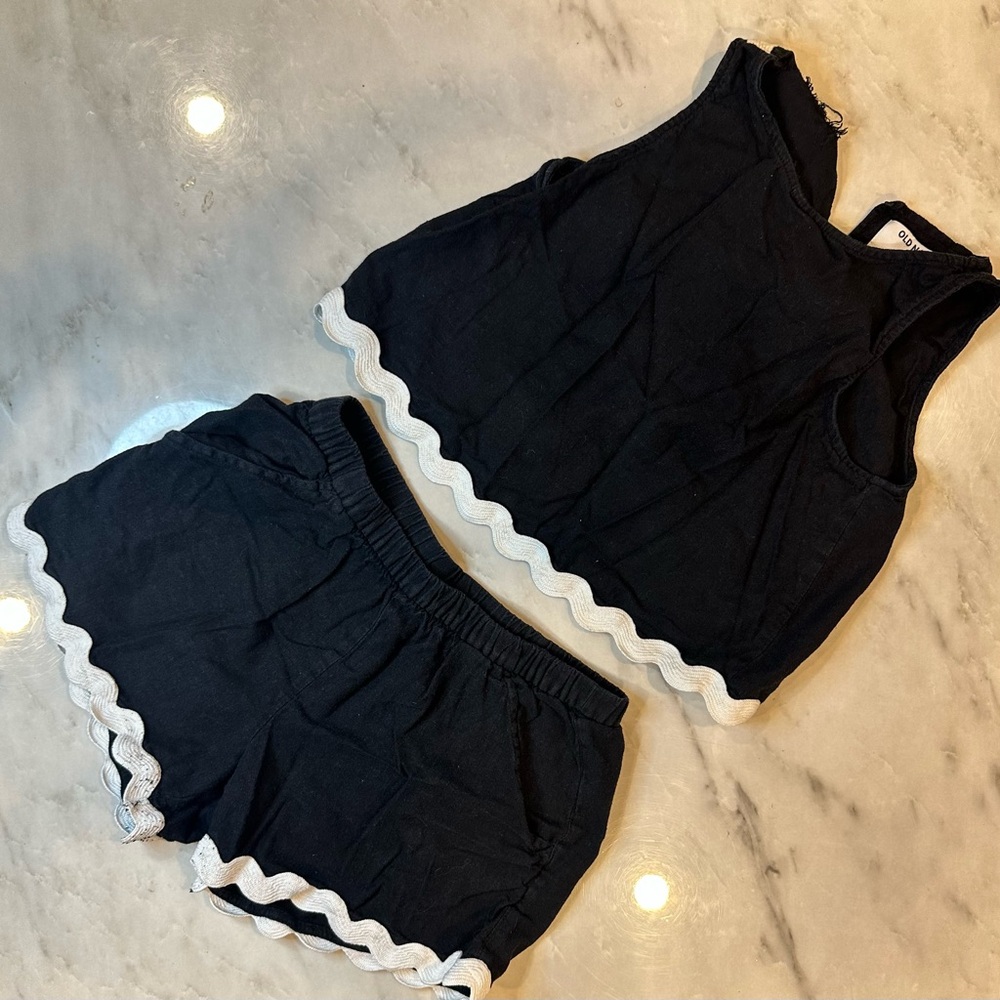 Chic Black Kids Matching Set with White Trim